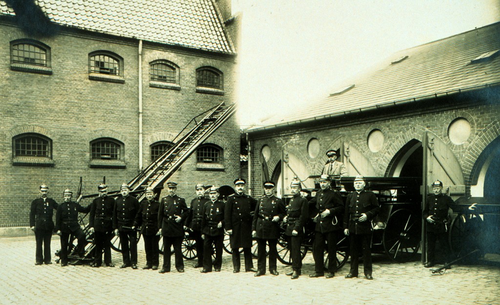 36AugustNielsen brandm4